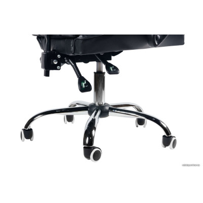 Кресло Calviano ULTIMATO black